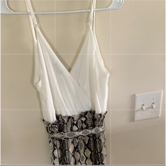 Long flowey romper - Picture 5 of 6